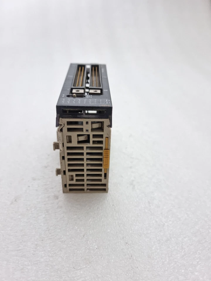 Omron CJ1W-ID261 Input Unit 24Vdc 4mA (Used)